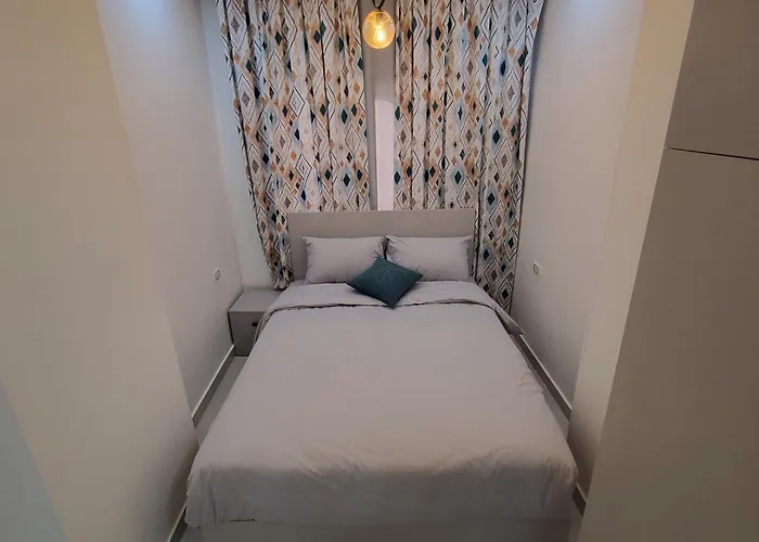 Airport - Sahlhomes 3*