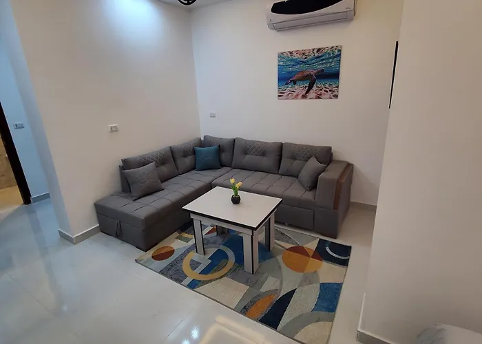 Airport - Sahlhomes Apartman Gurdaka